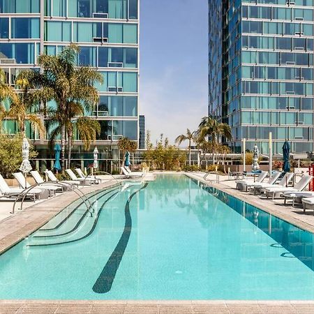 Lovely Upscale High Rise Private Parking & Pool Appartement Los Angeles Buitenkant foto